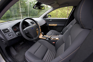 Volvo:V50(D5 R-Design)