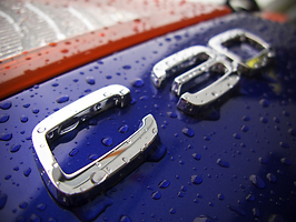 Volvo:C30(2.0D R-Design)