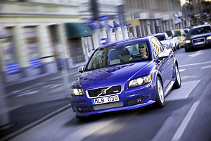 Volvo:C30(2.0D R-Design)