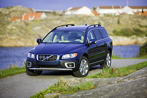 Volvo:XC70(T6 AWD Momentum aut.)