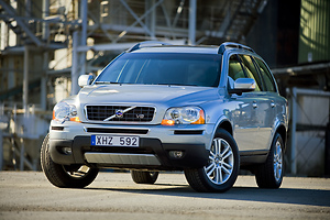 Volvo:XC90(D5 AWD Kinetic)