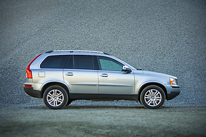 Volvo:XC90(D5 AWD Kinetic)