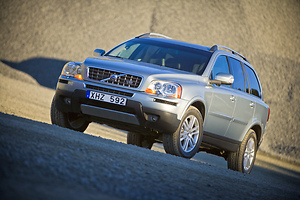 Volvo:XC90(D5 AWD Kinetic)