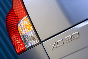 Volvo:XC90(D5 AWD Kinetic)