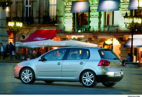 Volkswagen:Golf(Sport 1.6 TDI 105 CV DPF CR man 5 vel. 3p)