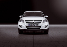 Volkswagen:Tiguan(R-Line 2.0 TSI 200 CV 4Motion)