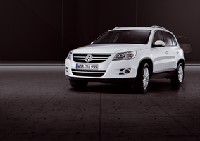 Volkswagen:Tiguan(R-Line 2.0 TSI 200 CV 4Motion)