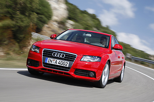 Audi:A4(2.0 TDI 143 CV quattro 6 vel. DPF)