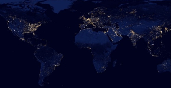 La Tierra de noche
